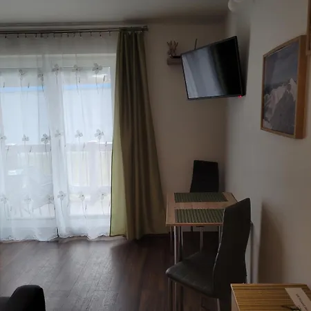 Lucky 24 Apartman Deménvölgy